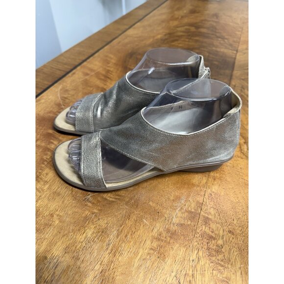 Unavailable - Picture 3 of 9